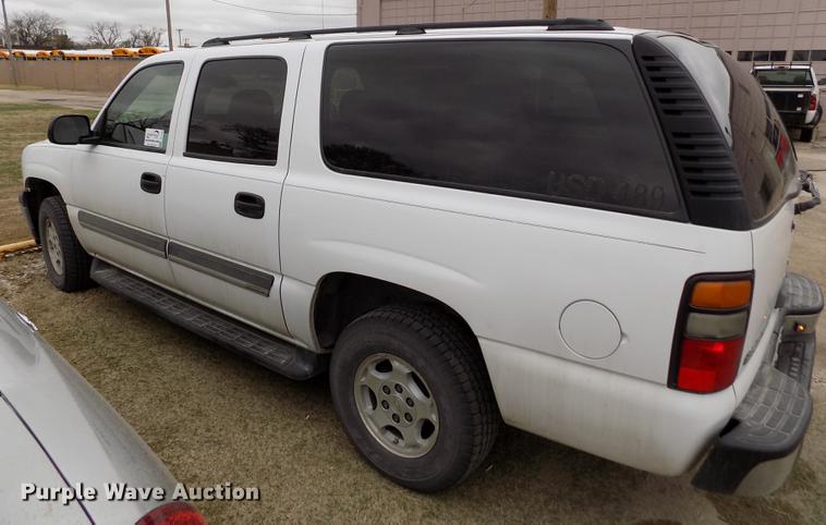 image for item DE1158 2005 Chevrolet Suburban 1500 SUV