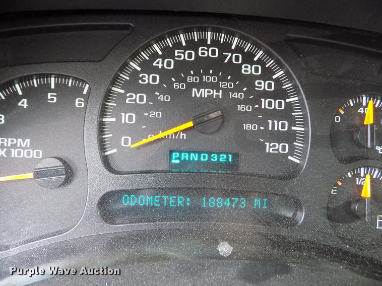 image for item DE1158 2005 Chevrolet Suburban 1500 SUV