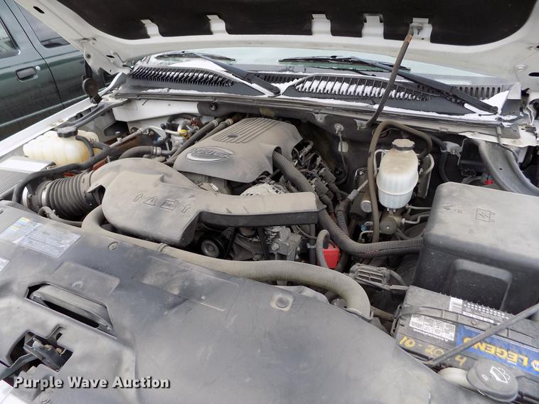 image for item DE1158 2005 Chevrolet Suburban 1500 SUV