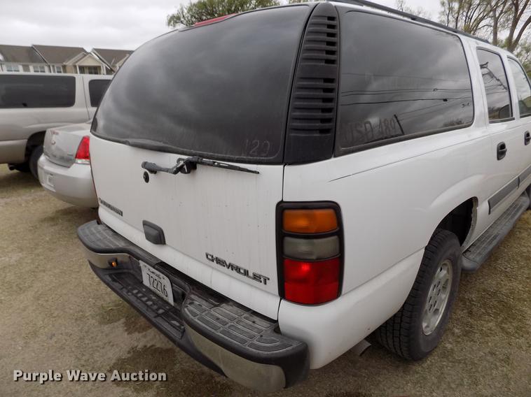 image for item DE1158 2005 Chevrolet Suburban 1500 SUV