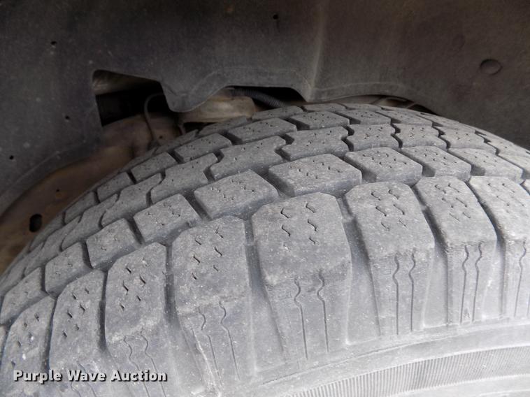 image for item DE1158 2005 Chevrolet Suburban 1500 SUV