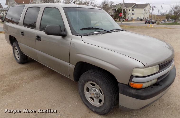 image for item DE1159 2001 Chevrolet Suburban C1500 SUV
