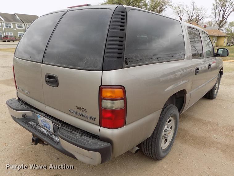 image for item DE1159 2001 Chevrolet Suburban C1500 SUV