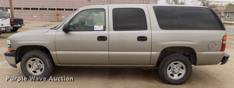 image for item DE1159 2001 Chevrolet Suburban C1500 SUV