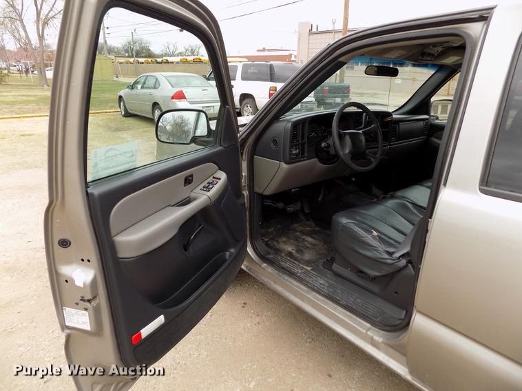 image for item DE1159 2001 Chevrolet Suburban C1500 SUV