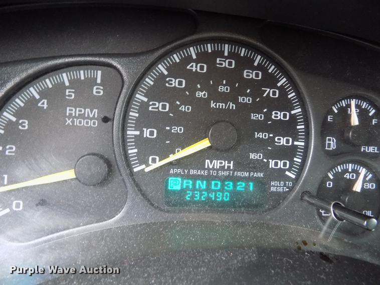 image for item DE1159 2001 Chevrolet Suburban C1500 SUV