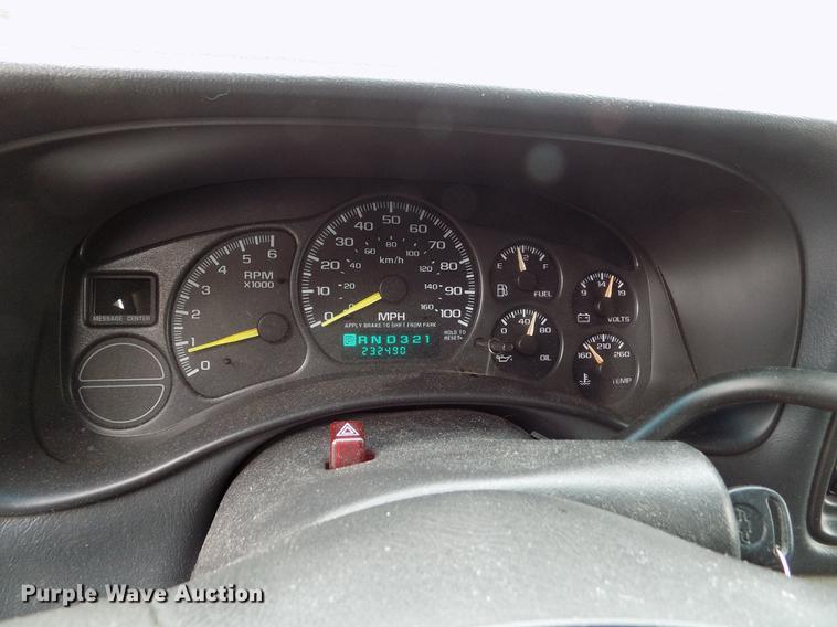 image for item DE1159 2001 Chevrolet Suburban C1500 SUV