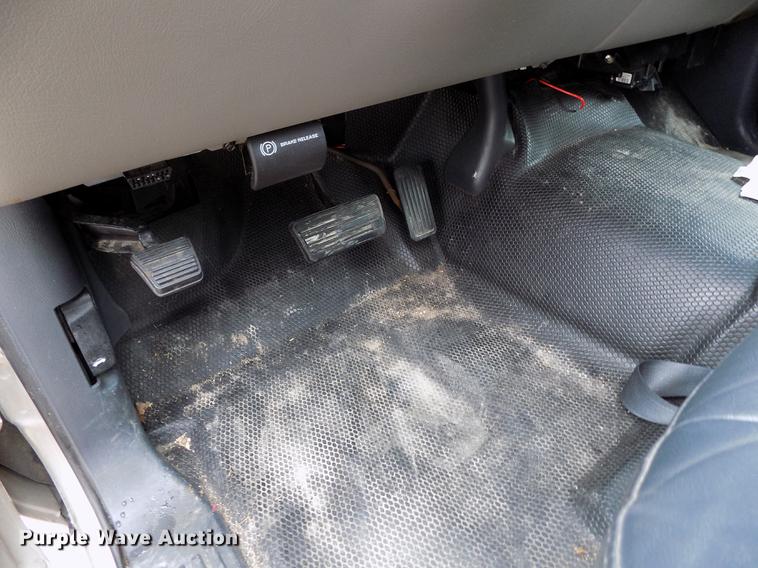 image for item DE1159 2001 Chevrolet Suburban C1500 SUV