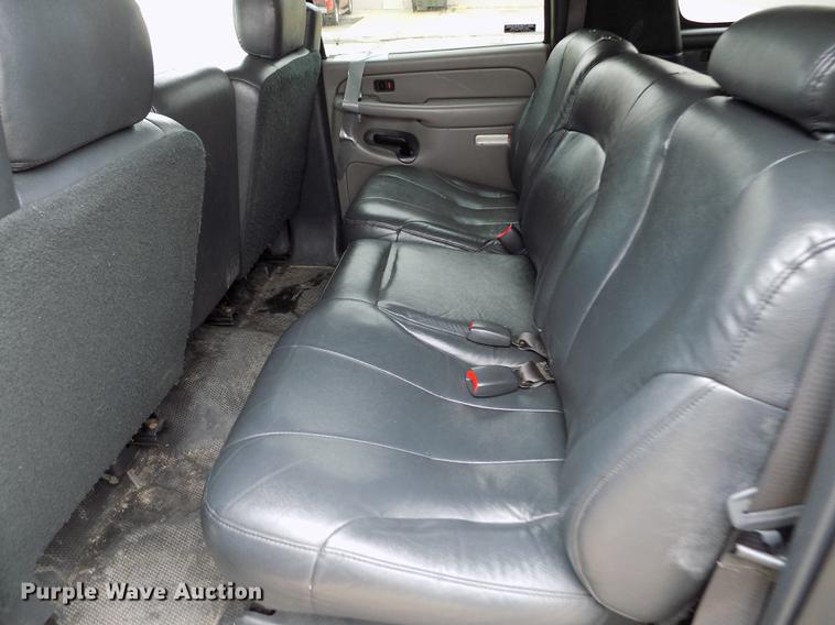 image for item DE1159 2001 Chevrolet Suburban C1500 SUV