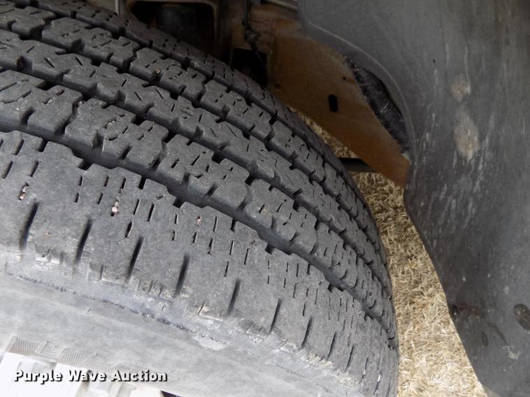 image for item DE1159 2001 Chevrolet Suburban C1500 SUV