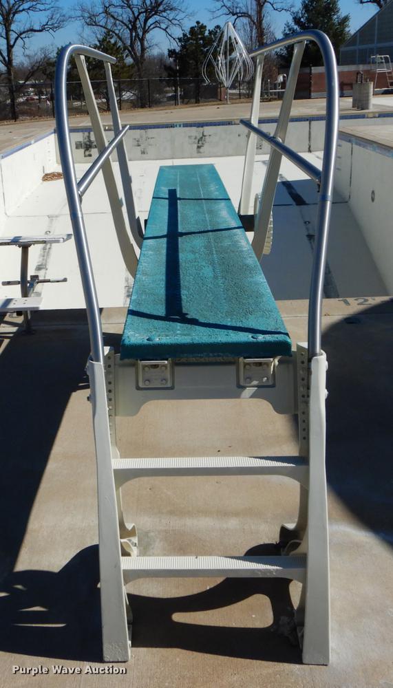 image for item DE6072 Pool equipment