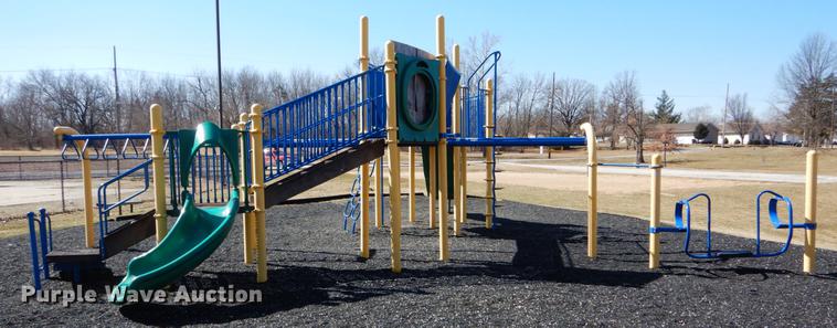 image for item DE6073 Playground equipment