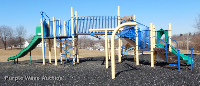 image for item DE6073 Playground equipment