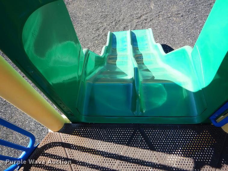 image for item DE6073 Playground equipment