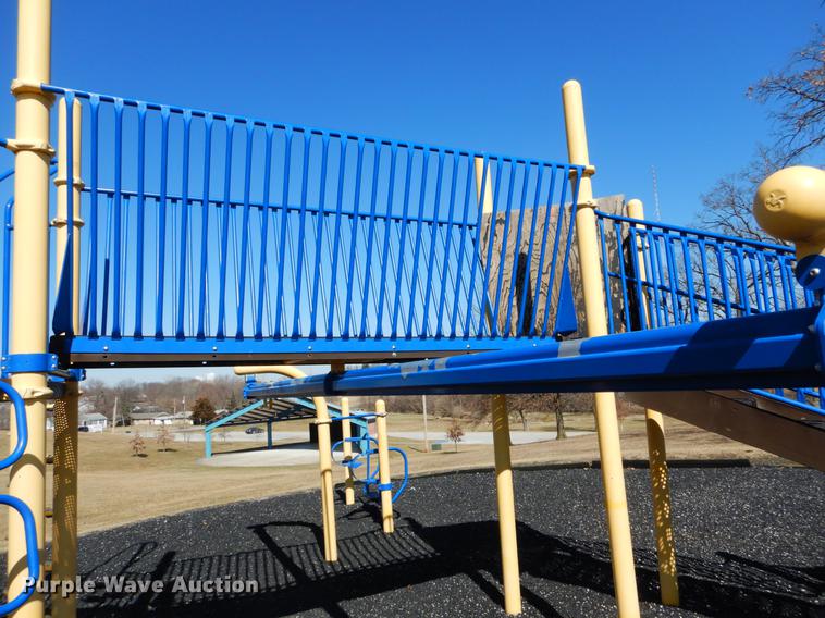 image for item DE6073 Playground equipment