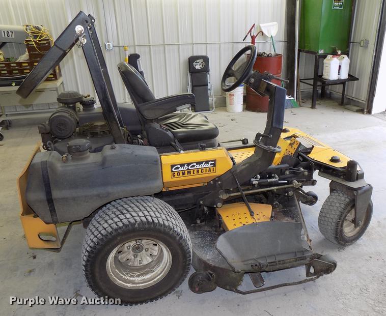 image for item DE7643 Cub Cadet ZTR lawn mower