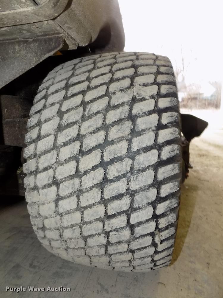 image for item DE7643 Cub Cadet ZTR lawn mower