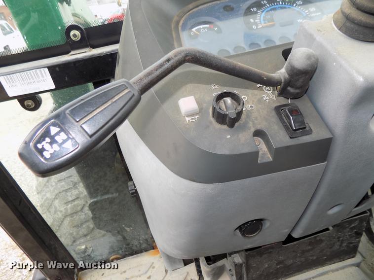 image for item DE7644 2006 Montana N41 MFWD tractor