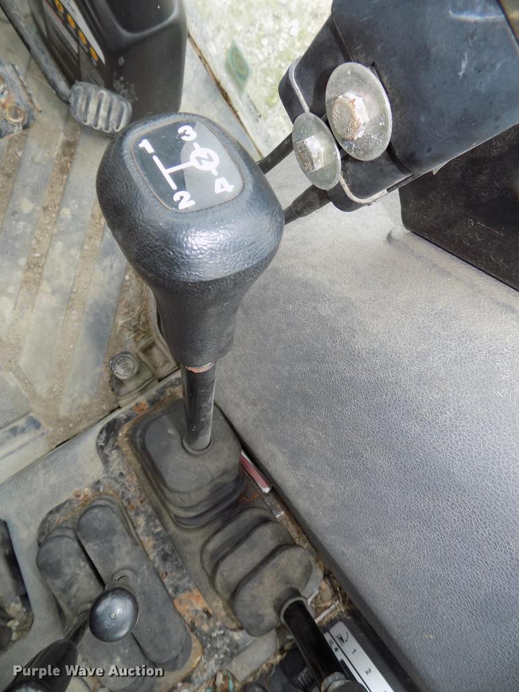 image for item DE7644 2006 Montana N41 MFWD tractor