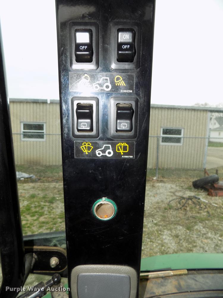 image for item DE7644 2006 Montana N41 MFWD tractor