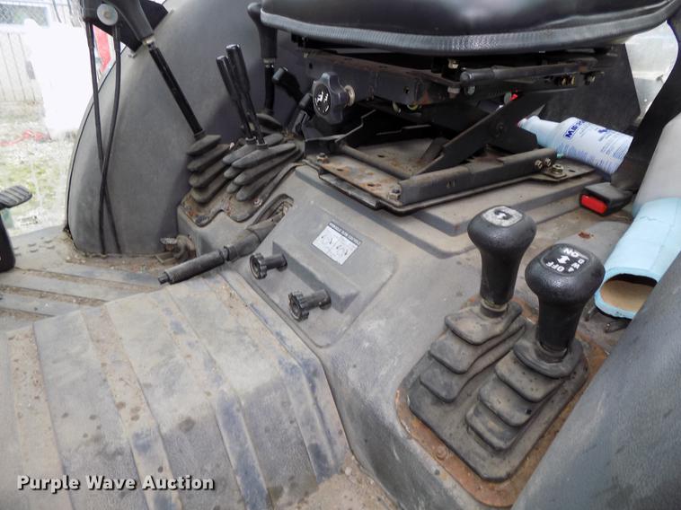 image for item DE7644 2006 Montana N41 MFWD tractor