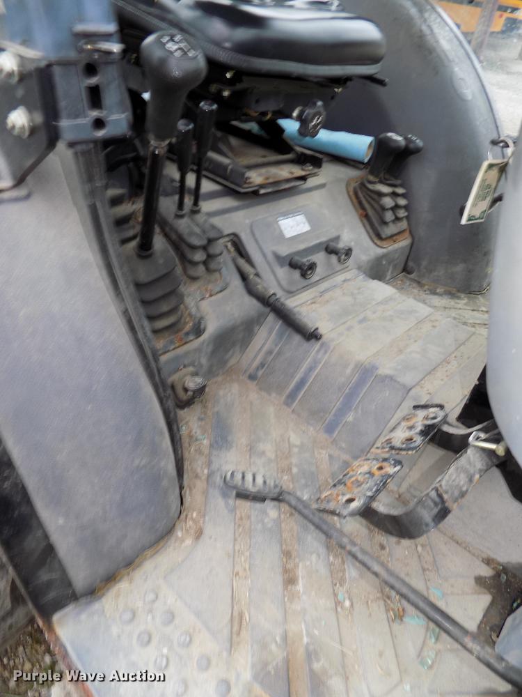 image for item DE7644 2006 Montana N41 MFWD tractor