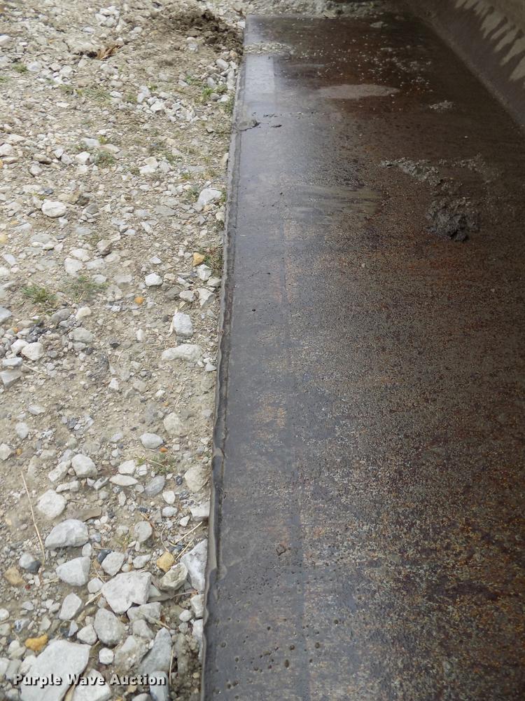 image for item DE7644 2006 Montana N41 MFWD tractor