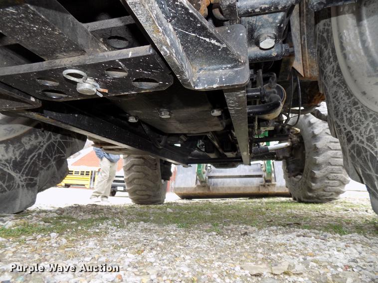 image for item DE7644 2006 Montana N41 MFWD tractor