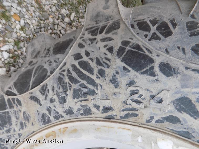 image for item DE7644 2006 Montana N41 MFWD tractor