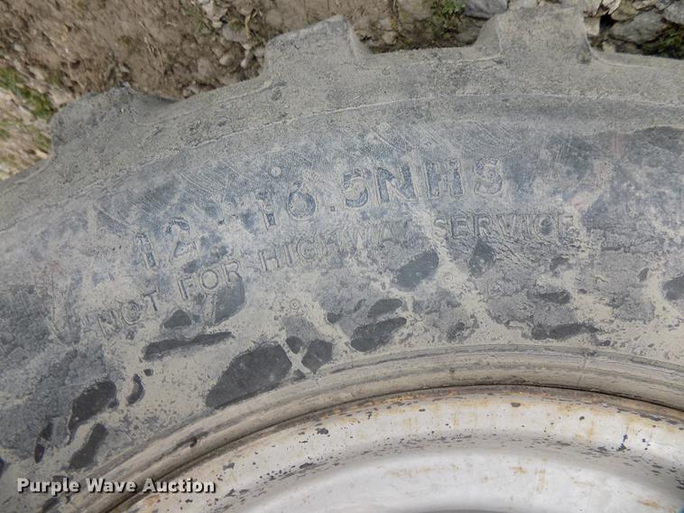 image for item DE7644 2006 Montana N41 MFWD tractor