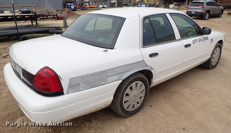image for item DF1004 2008 Ford Crown Victoria Police Interceptor