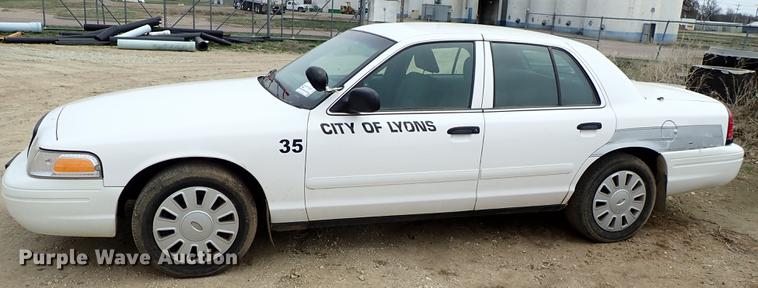 image for item DF1004 2008 Ford Crown Victoria Police Interceptor