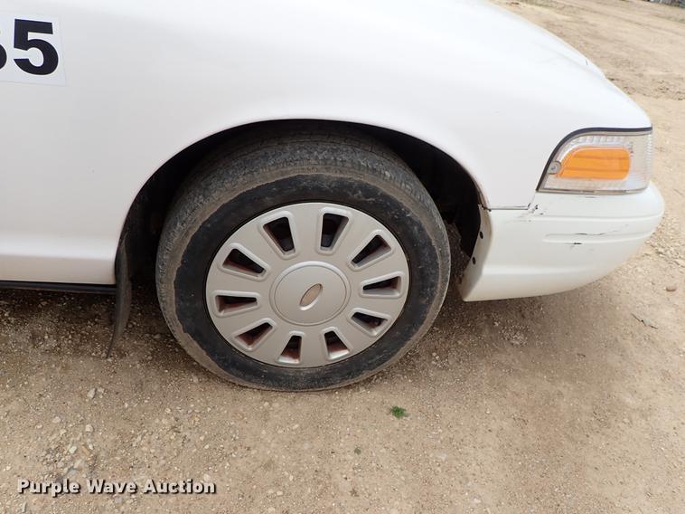 image for item DF1004 2008 Ford Crown Victoria Police Interceptor