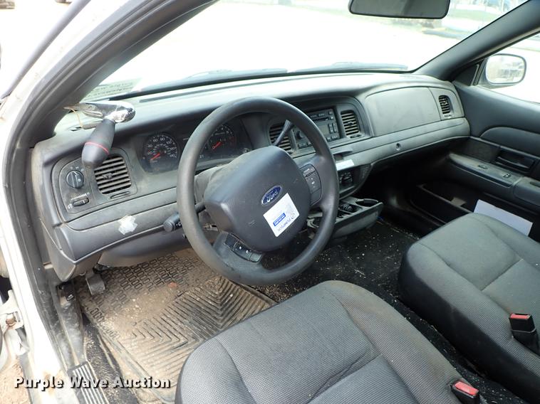 image for item DF1004 2008 Ford Crown Victoria Police Interceptor