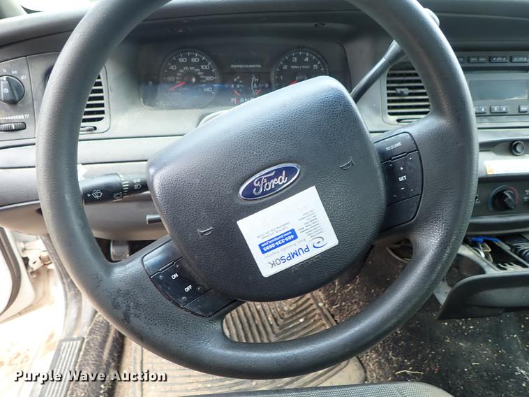 image for item DF1004 2008 Ford Crown Victoria Police Interceptor