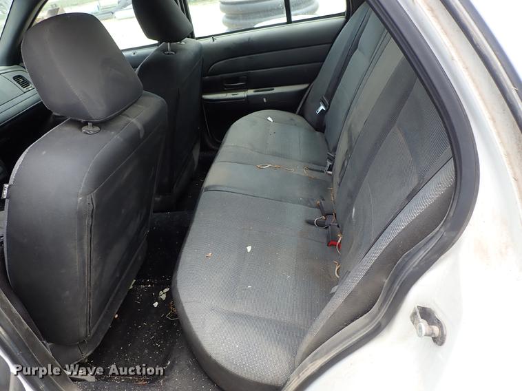 image for item DF1004 2008 Ford Crown Victoria Police Interceptor