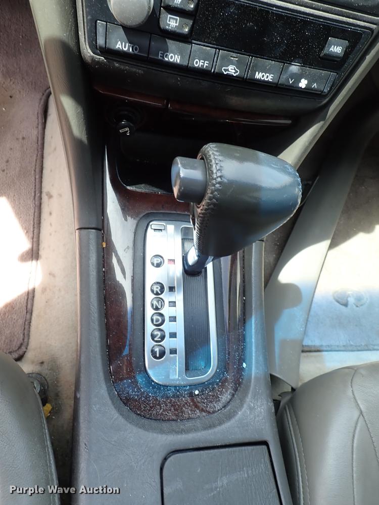 image for item DF1074 2000 Infiniti I30