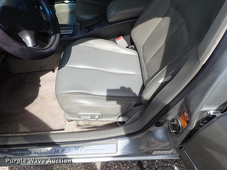 image for item DF1074 2000 Infiniti I30