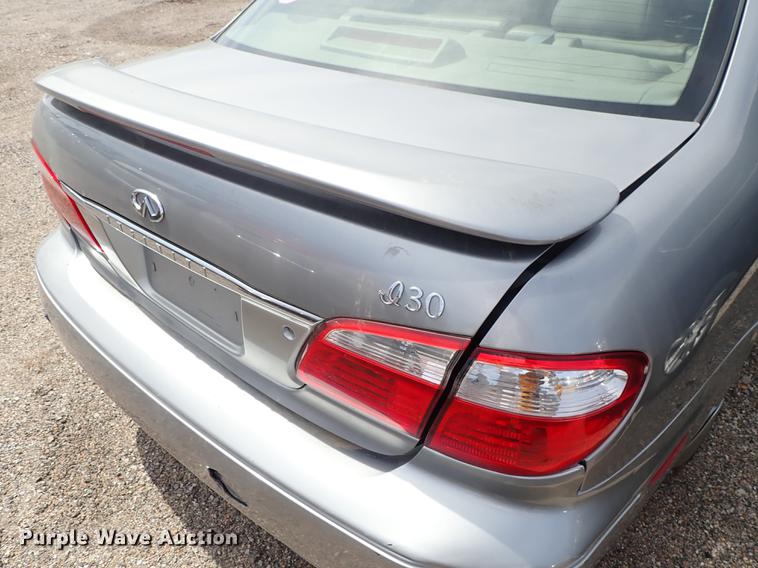 image for item DF1074 2000 Infiniti I30