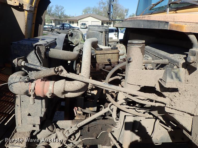 image for item DF1119 1996 GMC B7 Blue Bird school bus