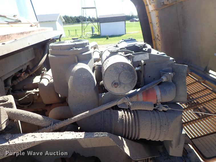 image for item DF1119 1996 GMC B7 Blue Bird school bus