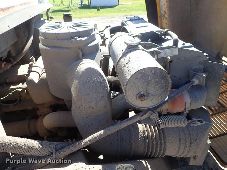 image for item DF1119 1996 GMC B7 Blue Bird school bus