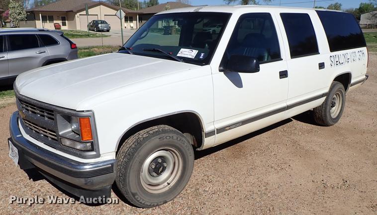 image for item DF1120 1997 Chevrolet Suburban C1500 SUV