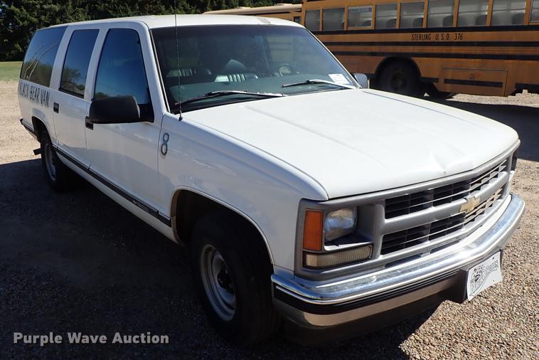 image for item DF1120 1997 Chevrolet Suburban C1500 SUV