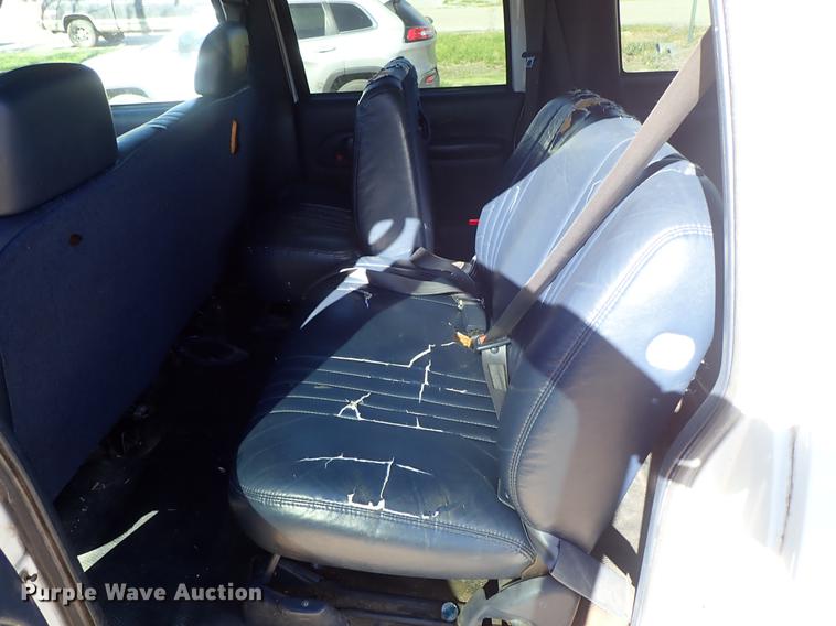 image for item DF1120 1997 Chevrolet Suburban C1500 SUV