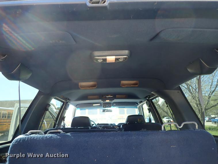 image for item DF1120 1997 Chevrolet Suburban C1500 SUV