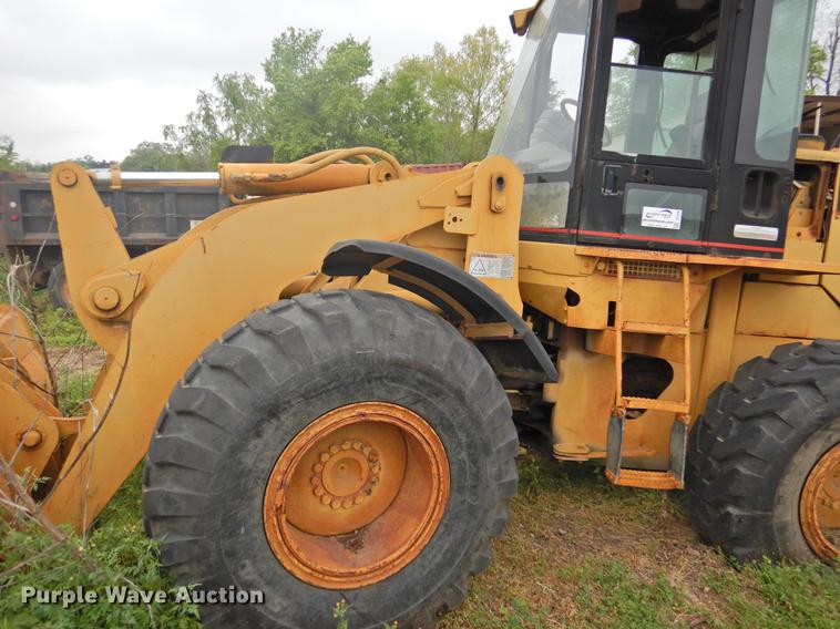 image for item DF2550 2000 Caterpillar 928G wheel loader