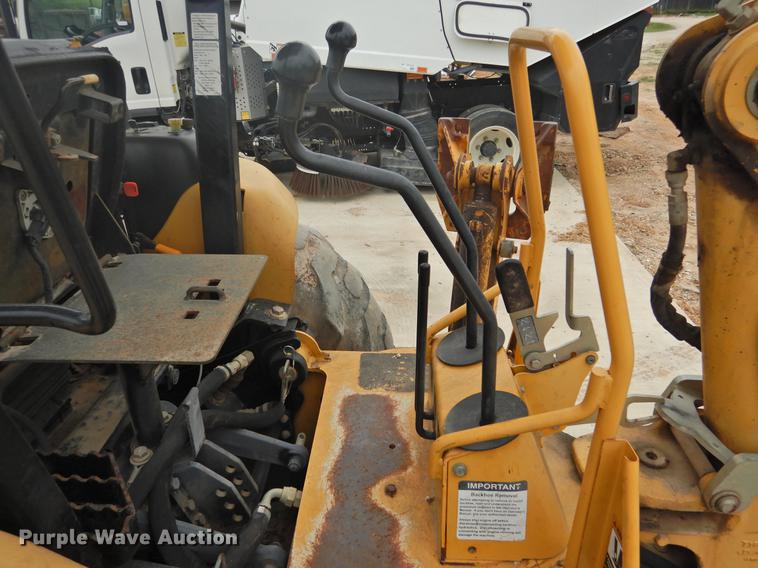 image for item DF2551 2008 John Deere 110 backhoe