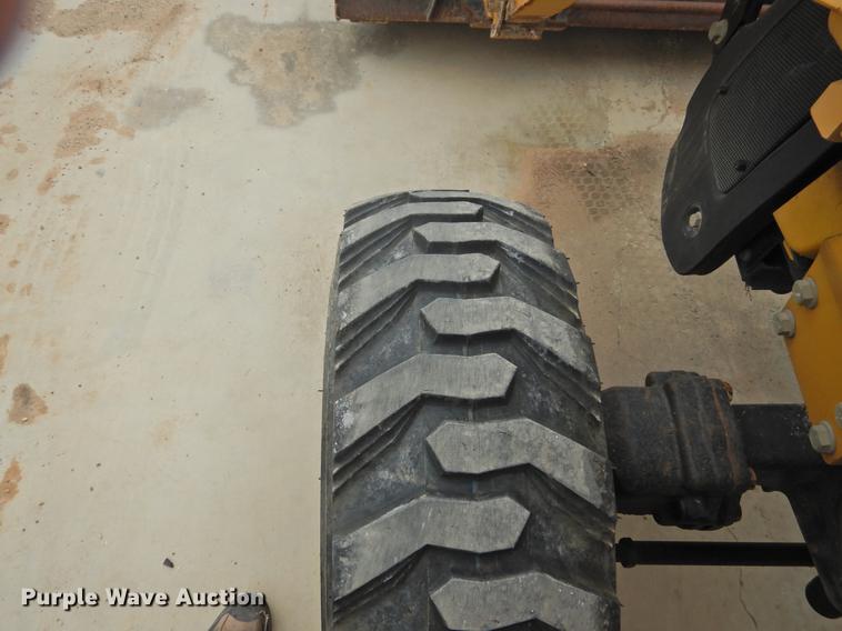 image for item DF2551 2008 John Deere 110 backhoe