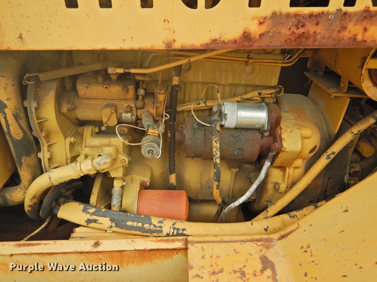 image for item DF2555 1990 Hyster C530A pneumatic roller